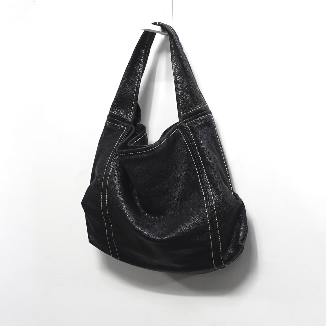 LEATHER  빈티지 레더 스티치 빅 카우치 숄더백 상품이미지4