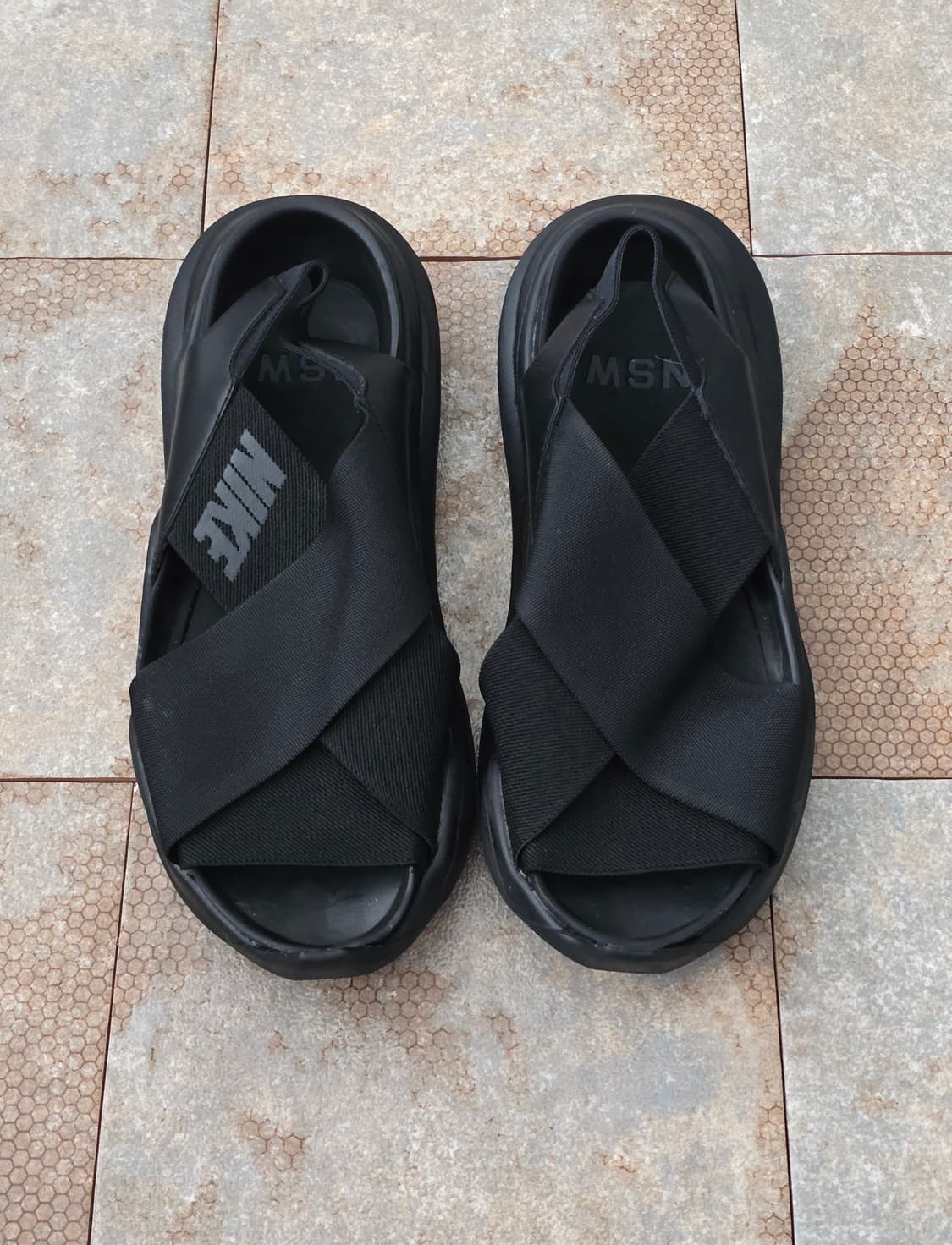 (240)나이키 플락티스크 샌들  상품이미지2