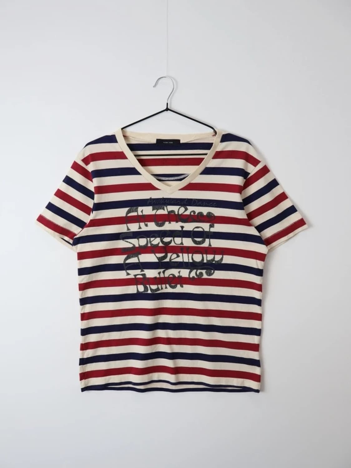 Global Work Stripe V-Neck Graphic Tee 상품이미지3