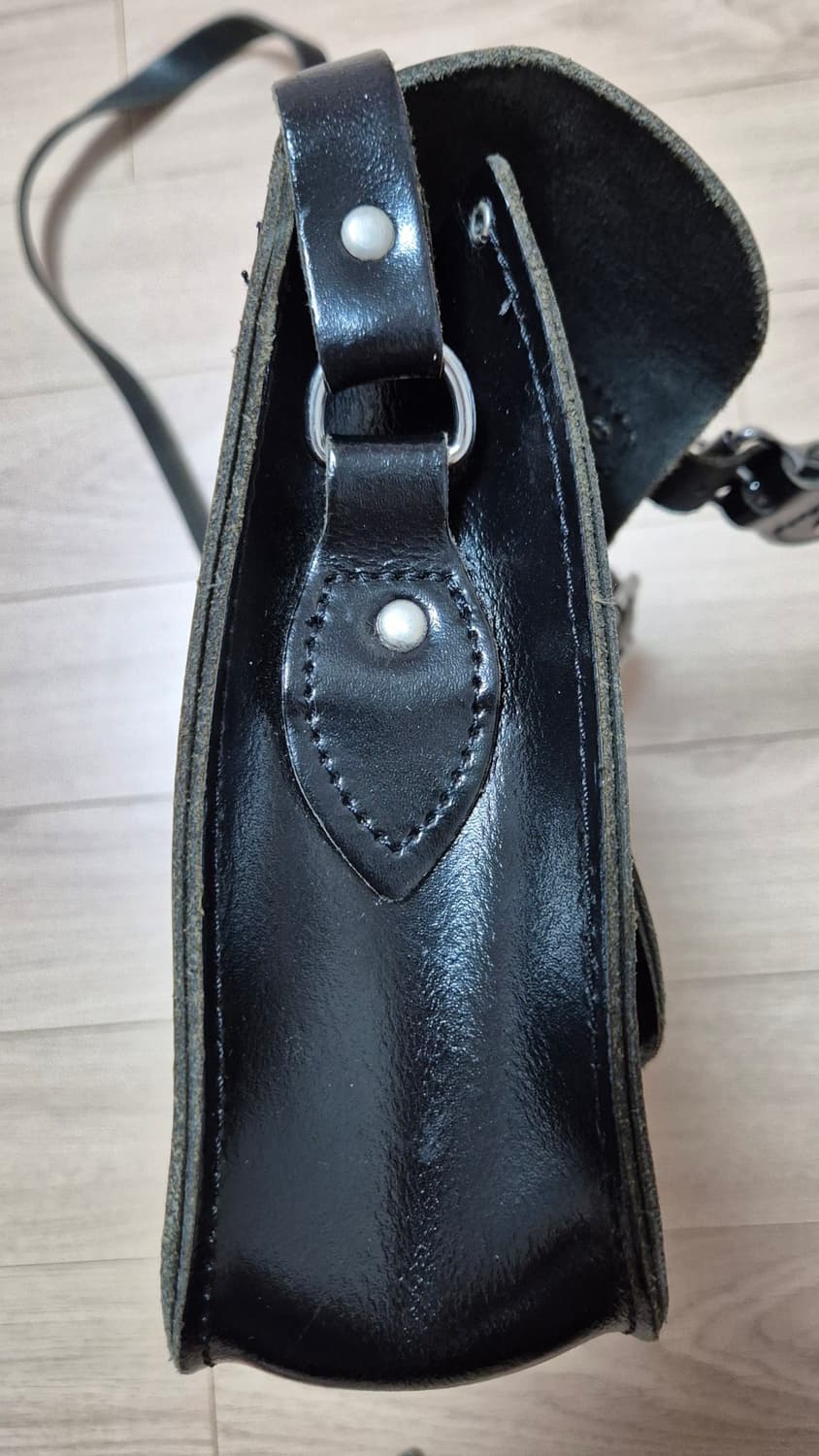 [The Leather Satchel] 더 레더 사첼백 블랙 상품이미지5