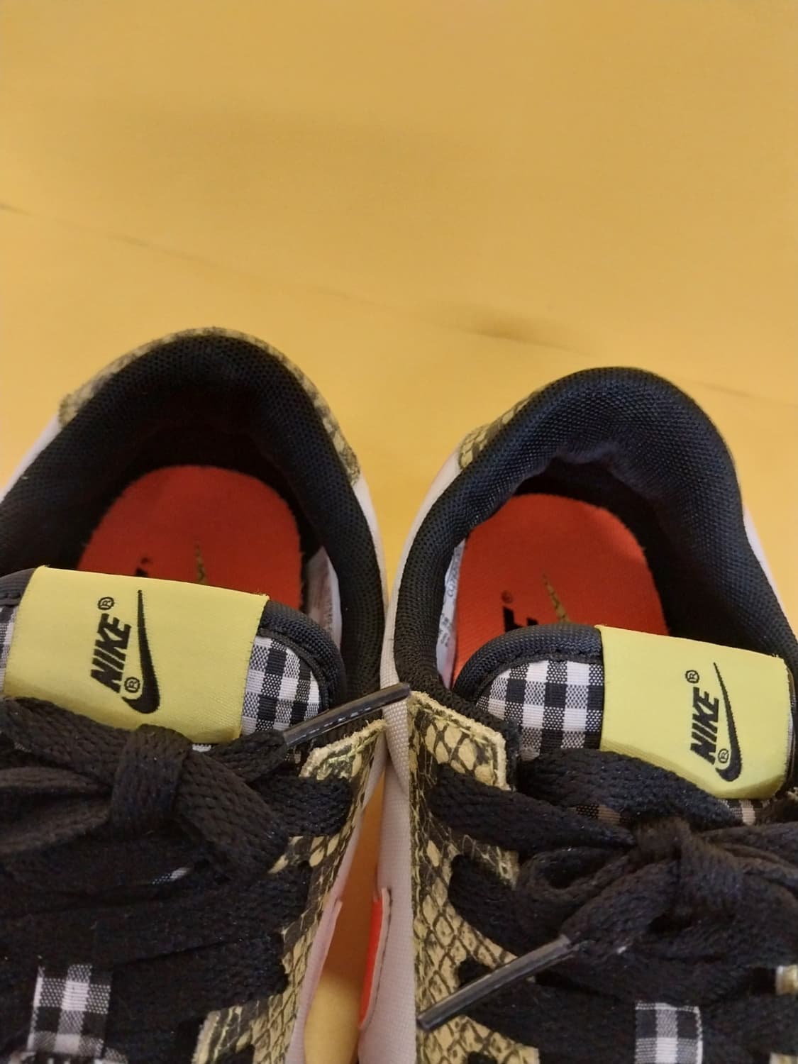 여성 나이키 데이브레이크 토탈 오렌지블랙 운동화 (240) 상품이미지5