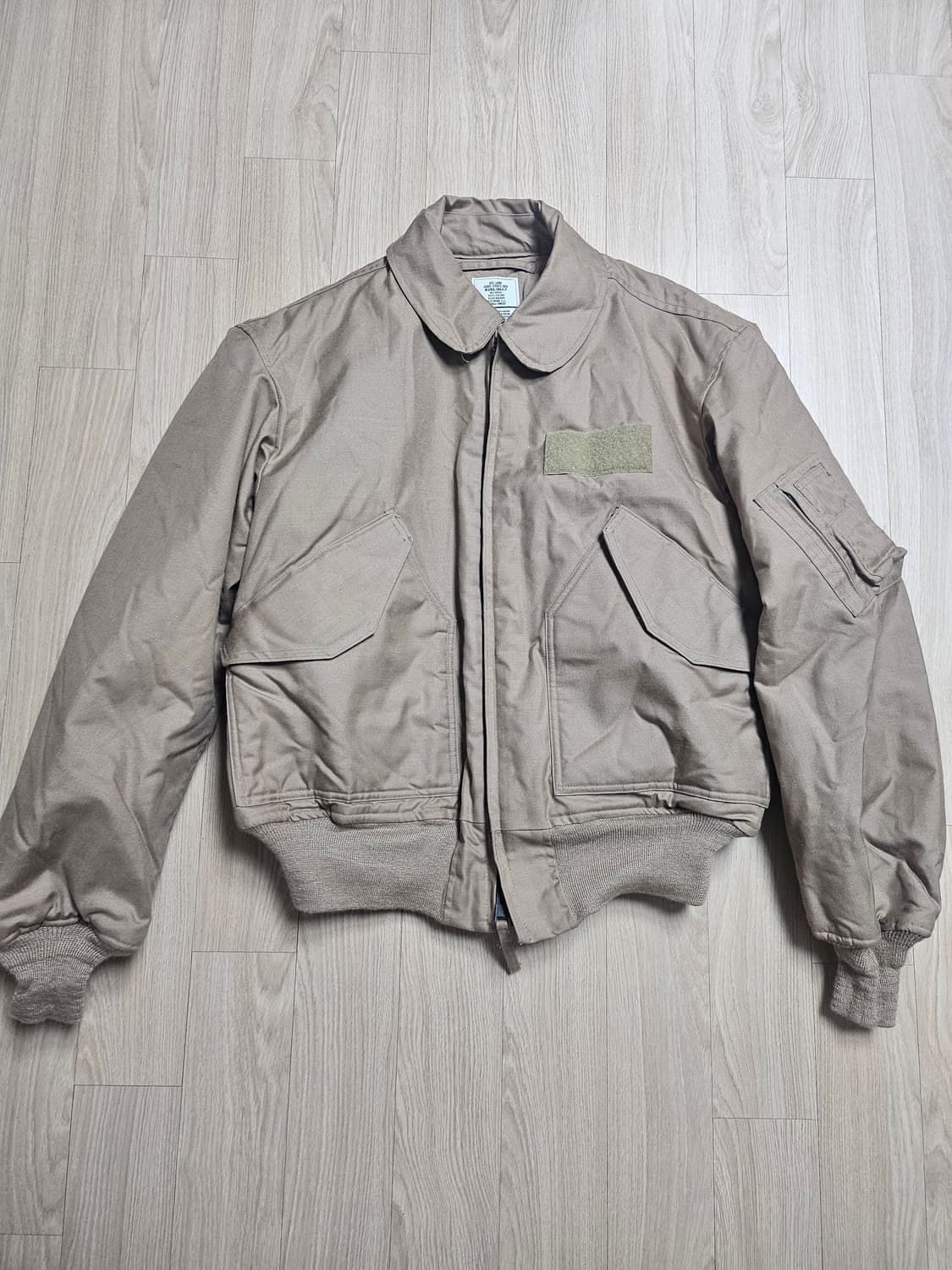 미군오리지날 CWU45P 데드스탁 탄색 라지 상품이미지1