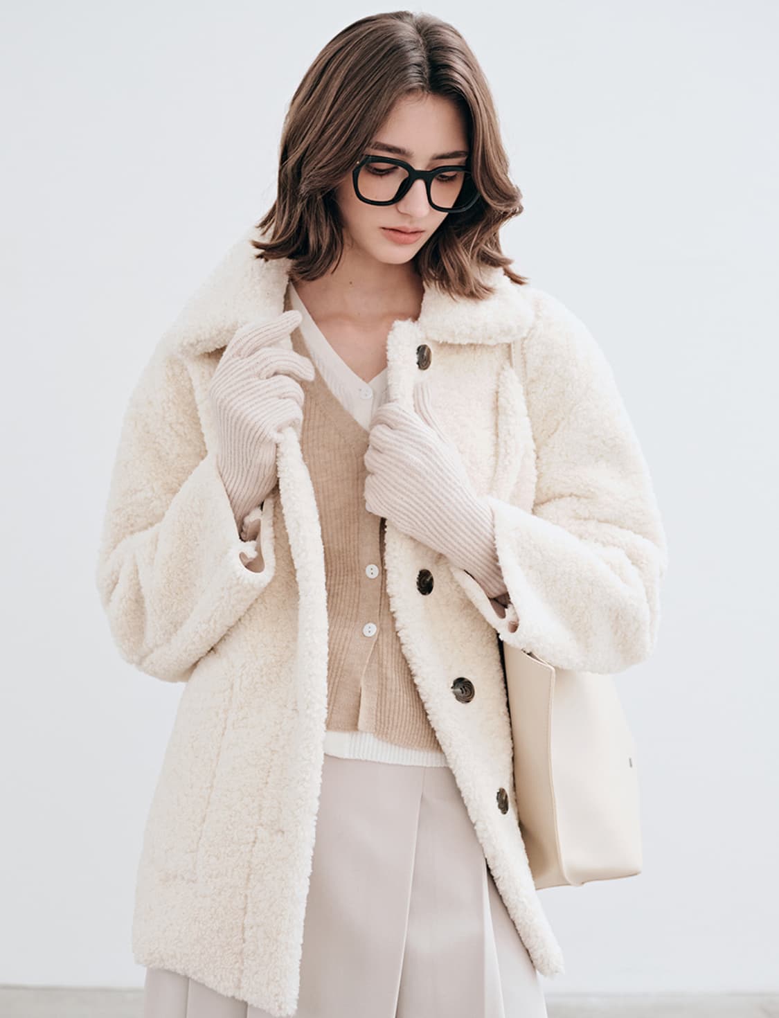 얀13 더플 무스탕 자켓 아이보리 상품이미지2