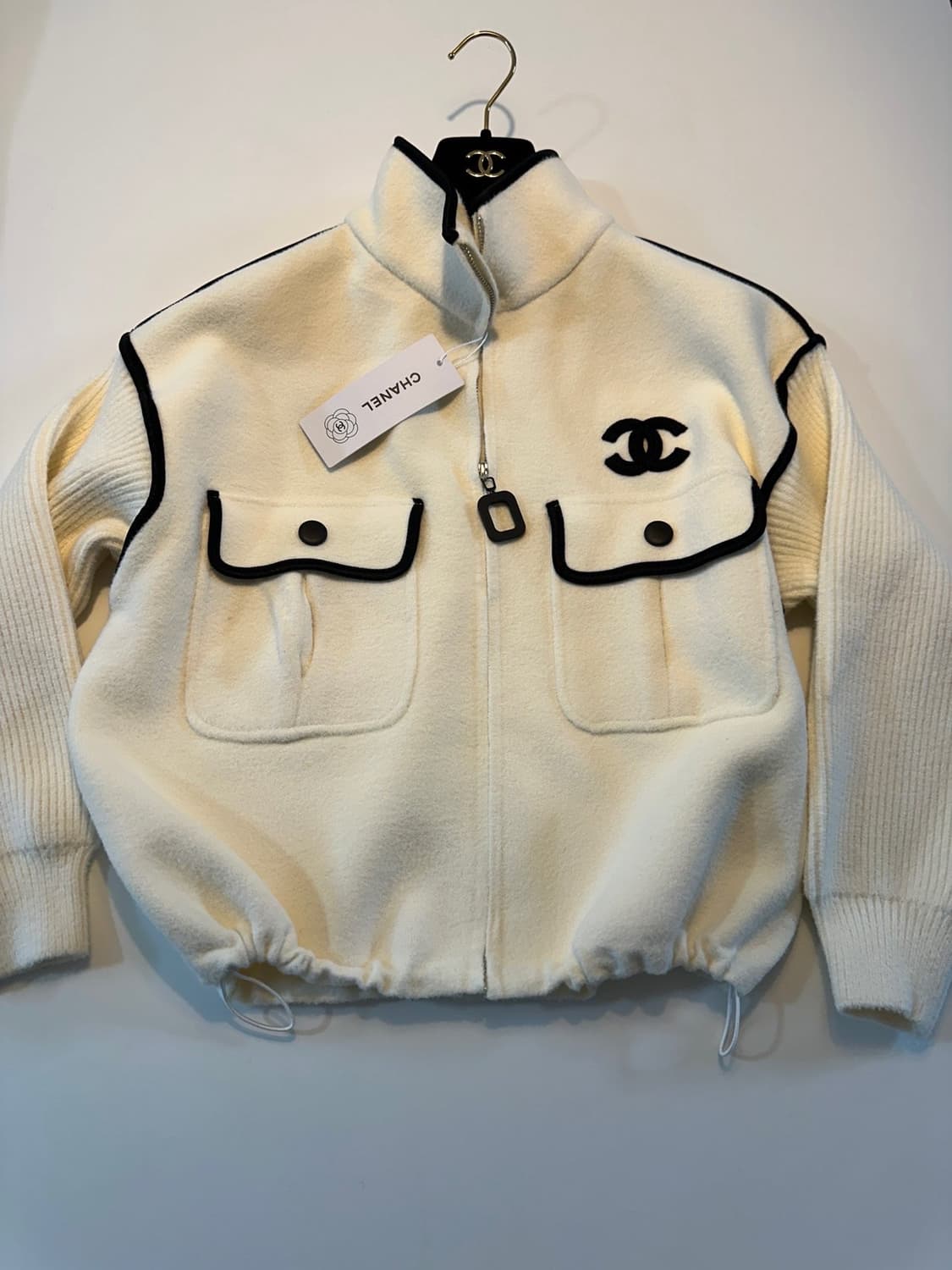 (새상품)샤넬집업 상품이미지6