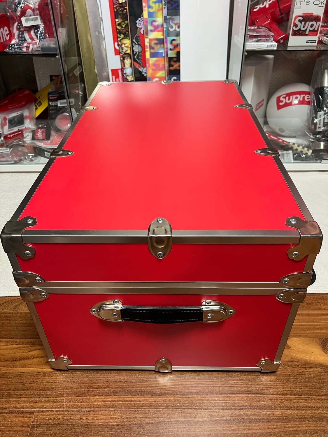 슈프림 라이노 트렁크 레드 상품이미지4