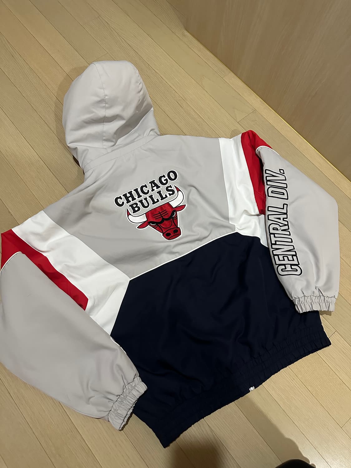 NBA 시카고불스 누빔점퍼 후드 바람막이 M 상품이미지5