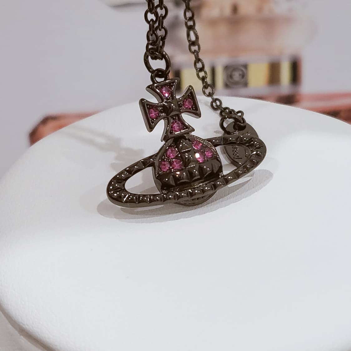 비비안웨스트우드 블랙 업사이클링 목걸이 상품이미지1