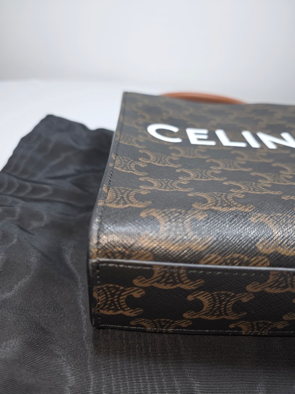 셀린느 버티컬 카바스백 미니 상품이미지7