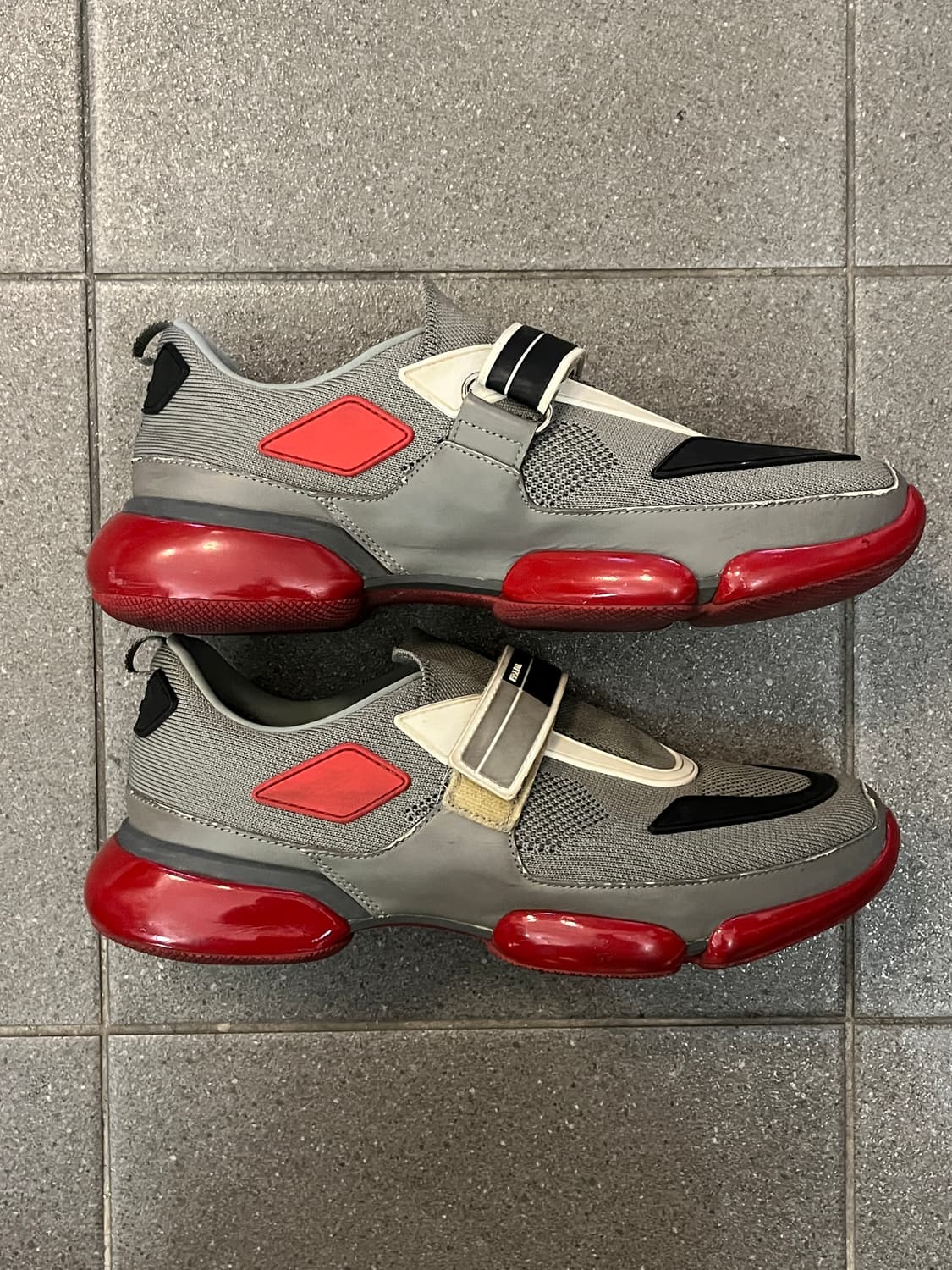 프라다 클라우드버스트 상품이미지4