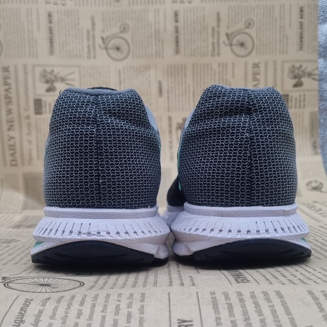 나이키 에어줌 윈플로 2 운동화 245 상품이미지4