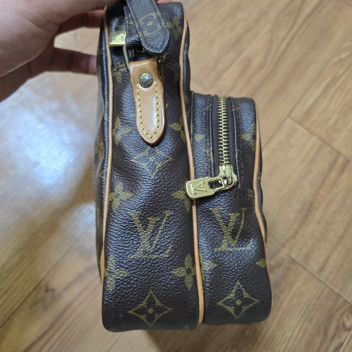 루이비통 가방 크로스백 아마존 상품이미지3
