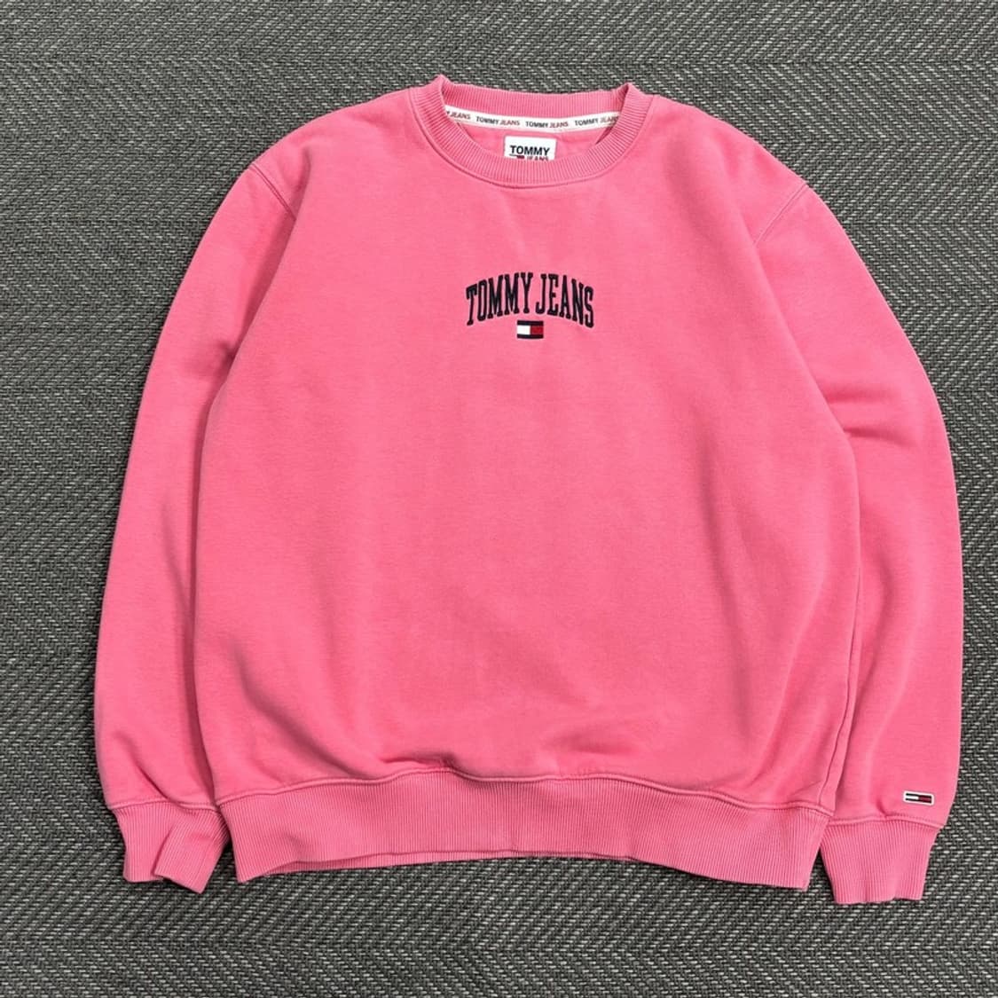 타미힐피거 자수 맨투맨 V0523 상품이미지1