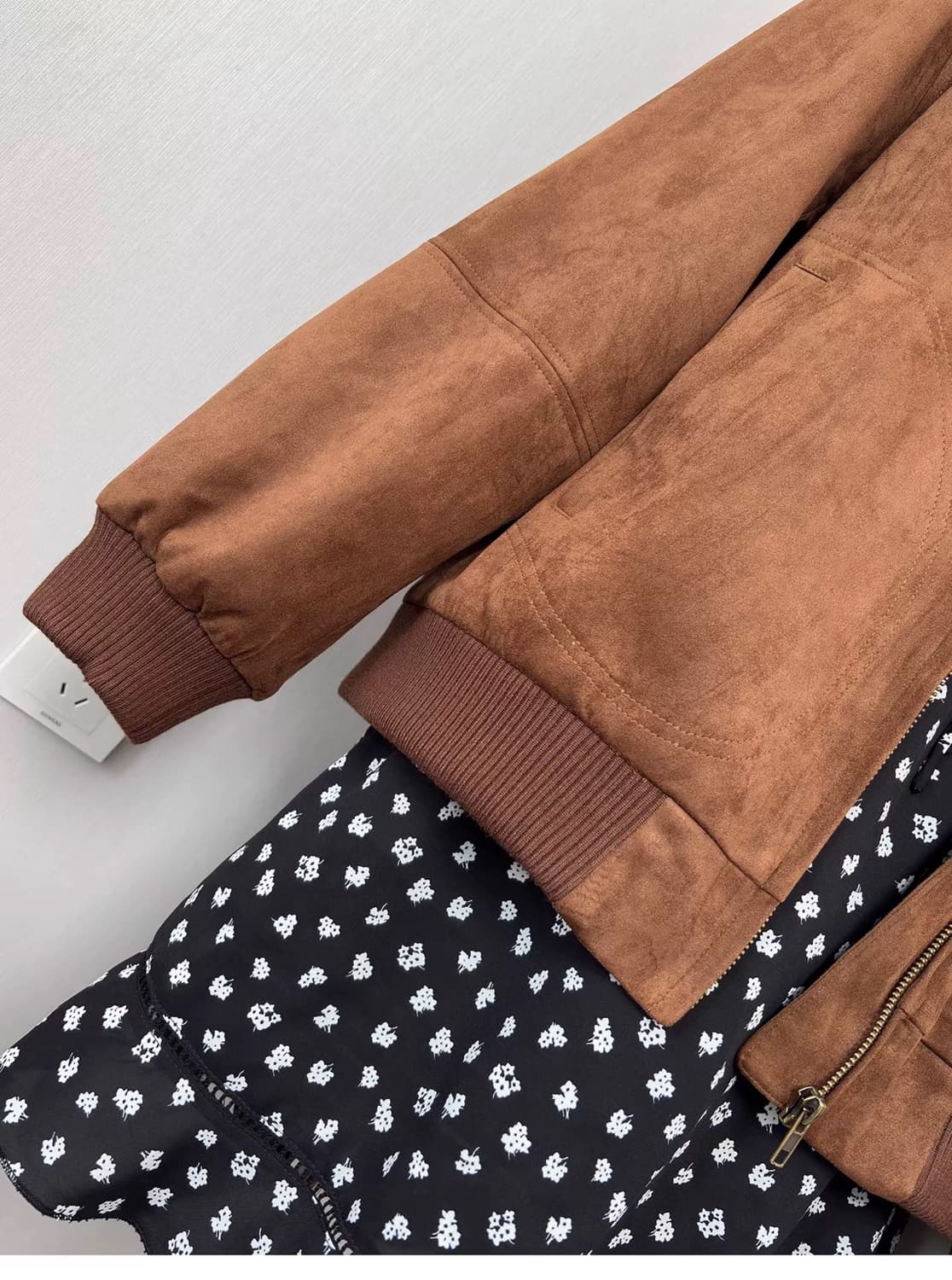 이사통 차무희 스웨이드 자켓 st 상품이미지5