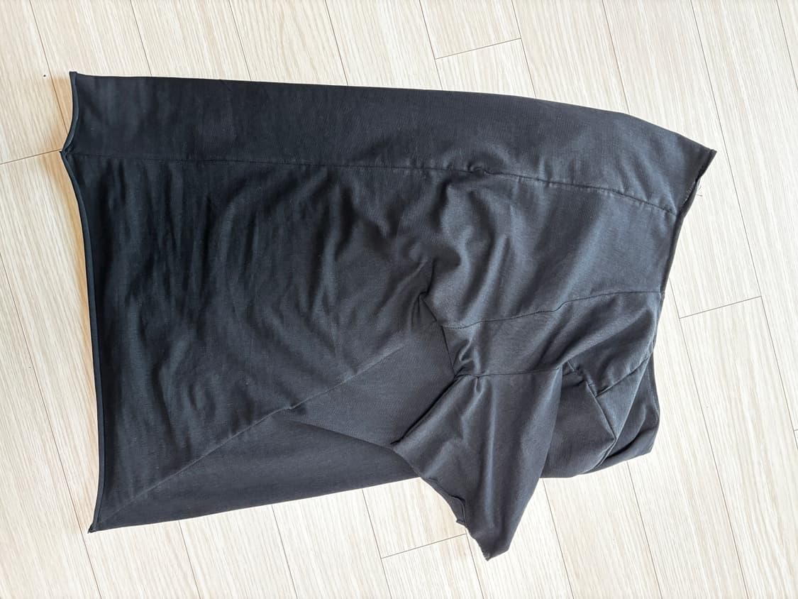 반팔 비대칭 패턴 상품이미지5