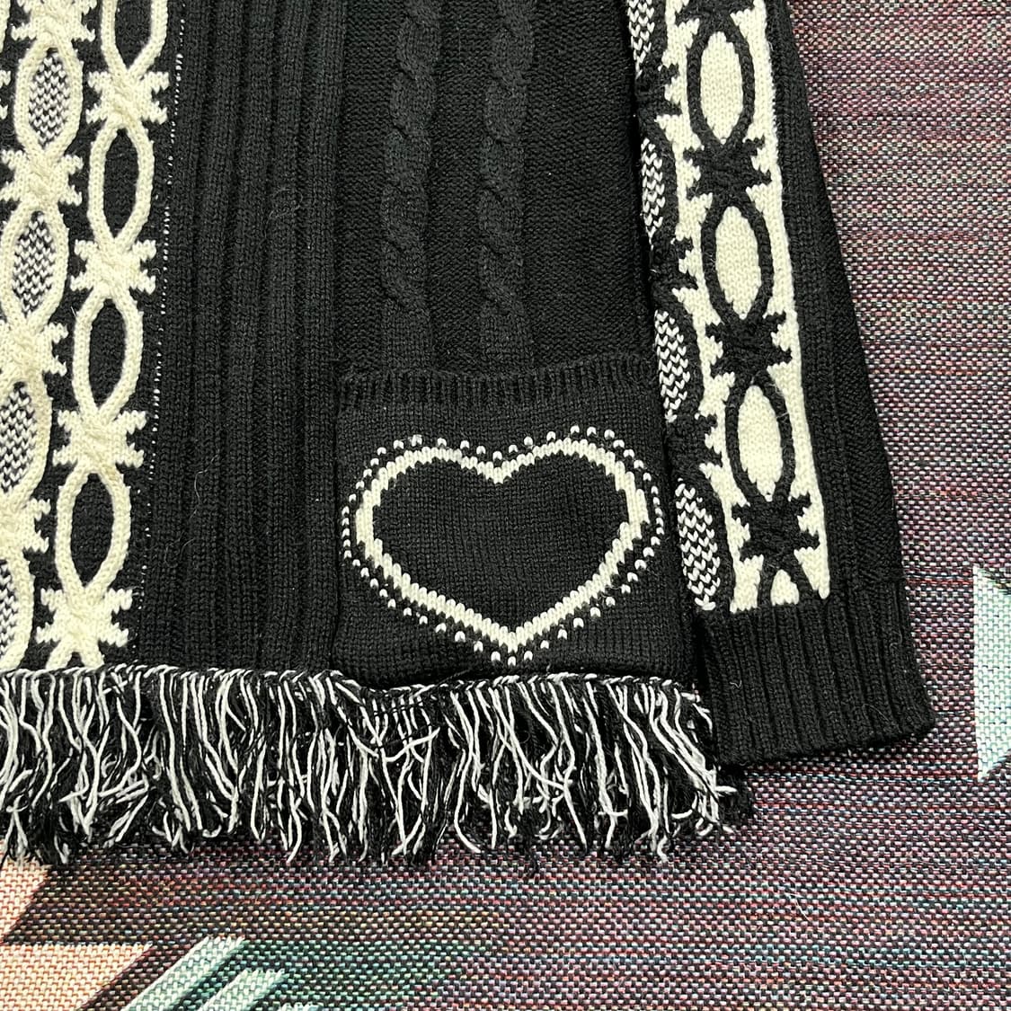 [Desigual] 데시구알 키치 하트포켓 케이블 니트 상품이미지4