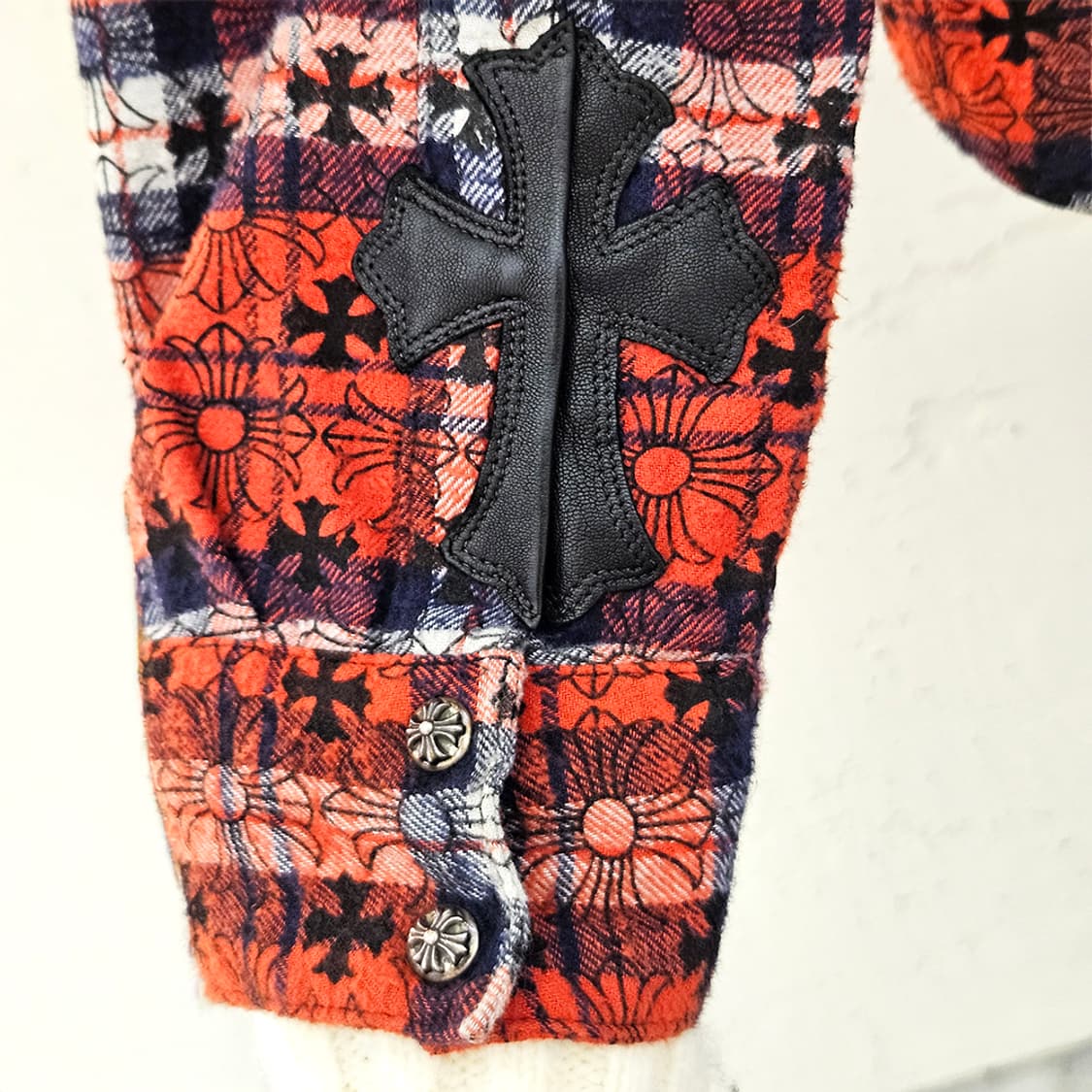 [M] 크롬하츠 루즈앤리스 셔츠 자켓 레드 B1213C175 상품이미지4