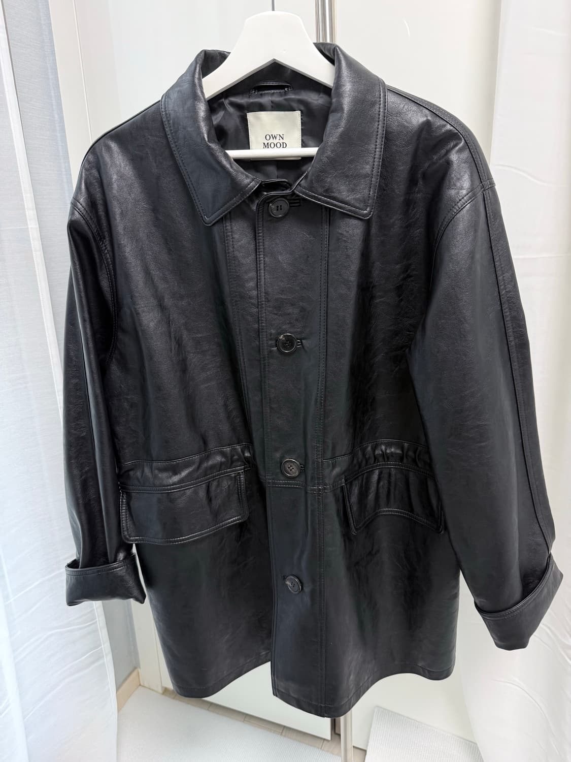 [급처/품절제품] 온무드 비건 레더 자켓 블랙 상품이미지3