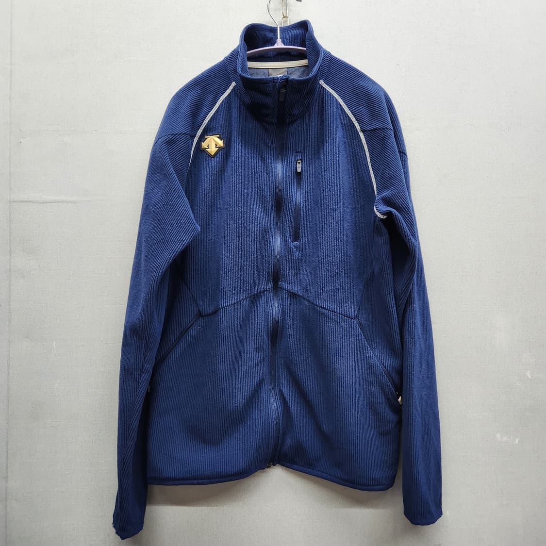 데상트 와펜 로고 코듀로이 집업 M 상품이미지1