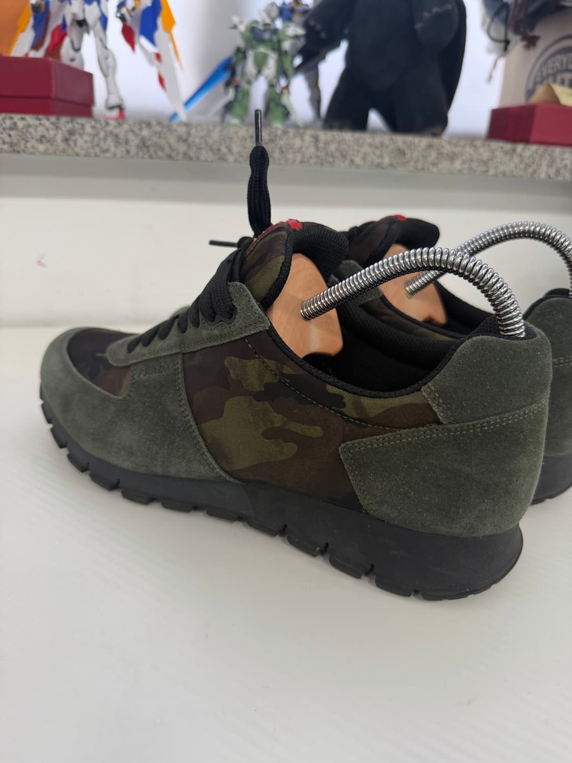 정품) 프라다 남성 카모플라쥬 나일론 스웨이드 스니커즈 8 상품이미지7
