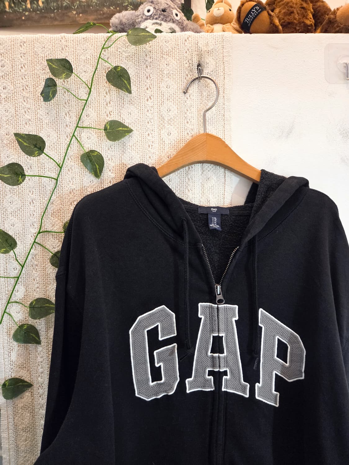 GAP 무채색 후드집업 상품이미지2