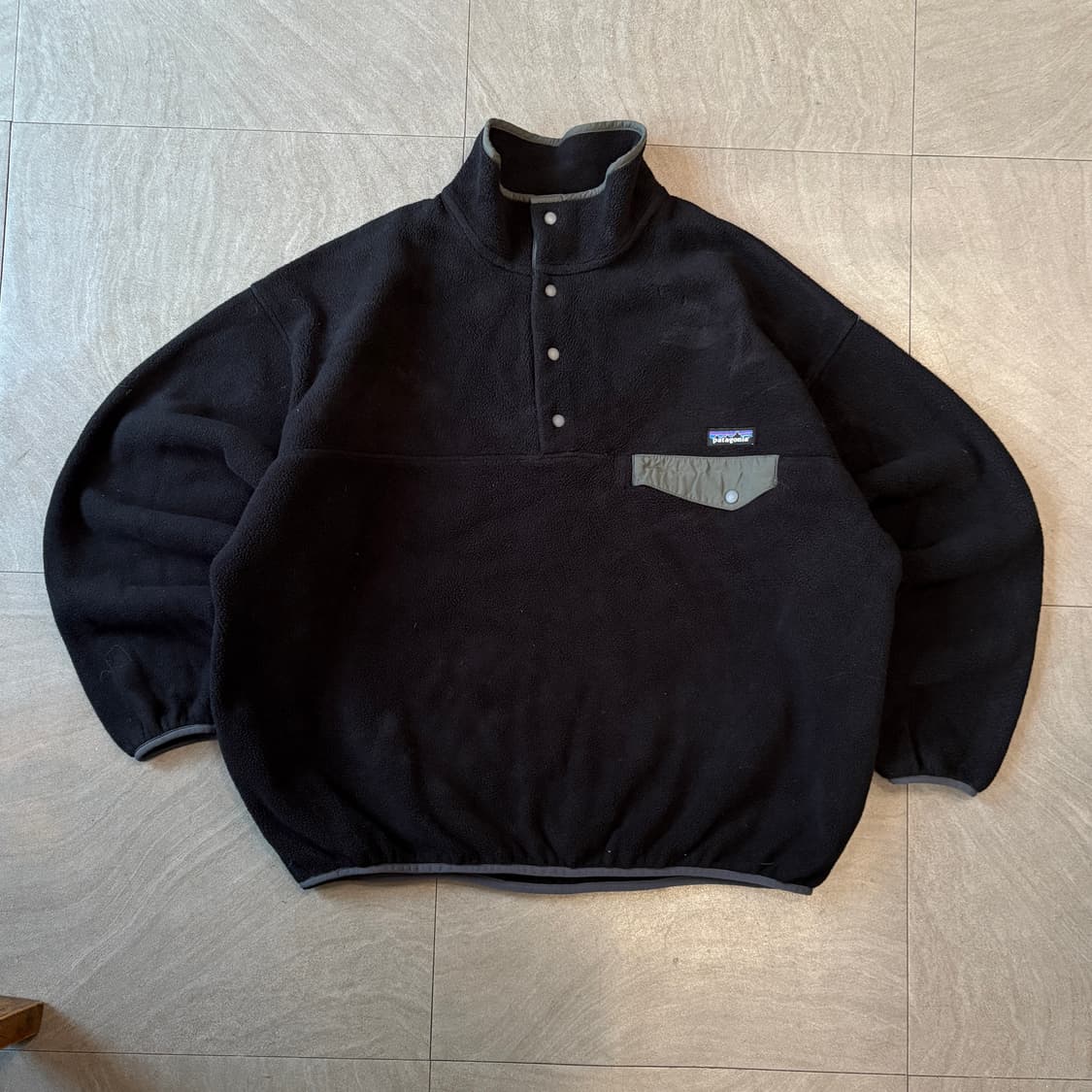 파타고니아 정품 블랙 신칠라 스냅티  상품이미지1