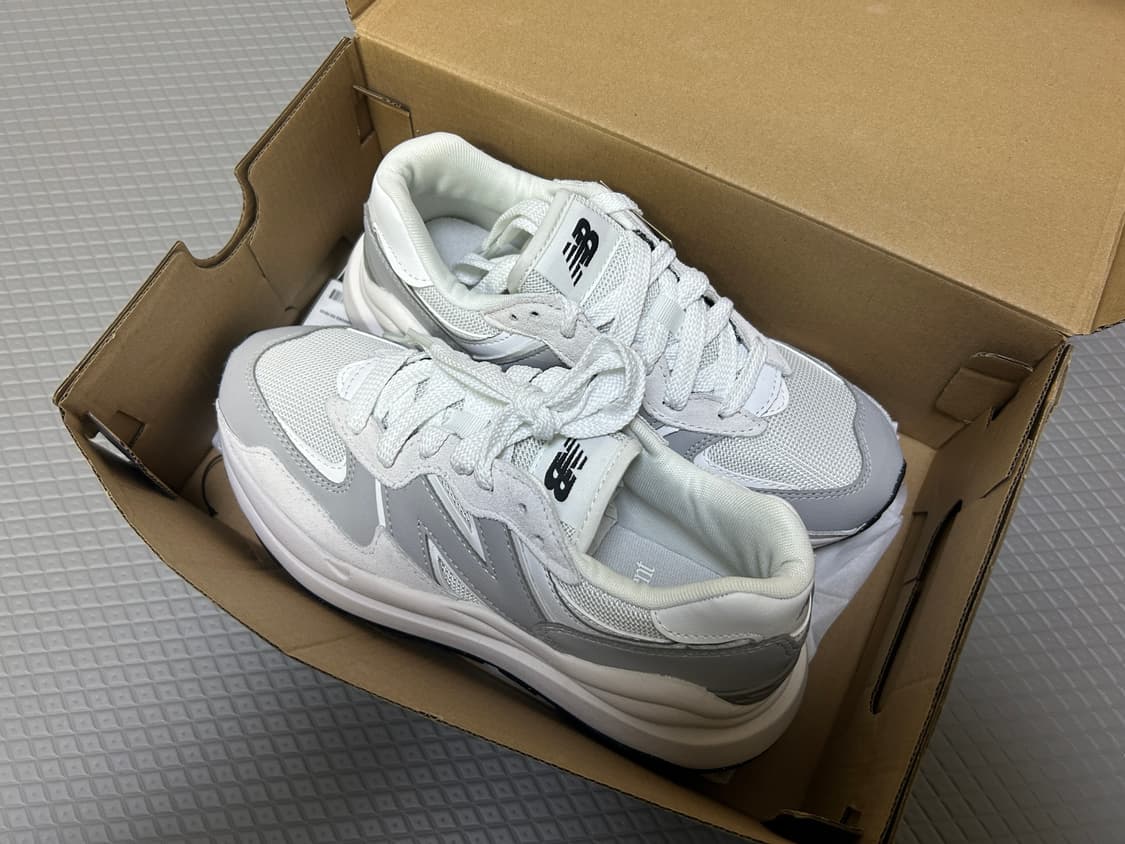 뉴발란스 5740 콘크리트 새상품/ 245사이즈 상품이미지2