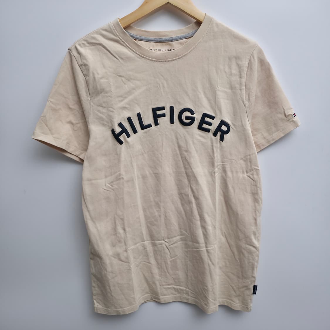[S] 타미힐피거 베이지 반팔티 상품이미지1