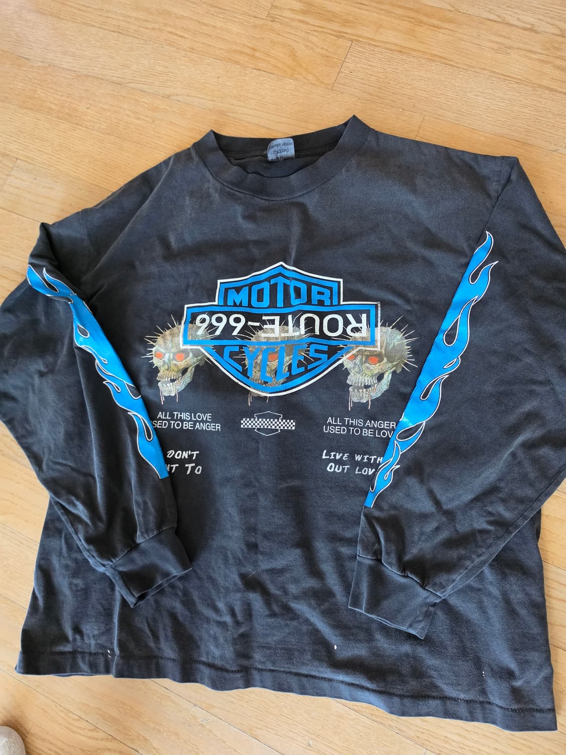 도넛리벤지 할리 플레임 롱슬리브 상품이미지1