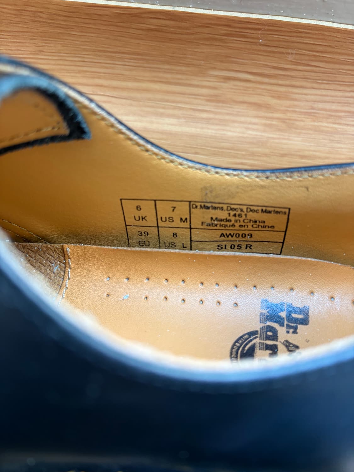 닥터마틴1461 3홀 블랙 250사이즈 상품이미지4