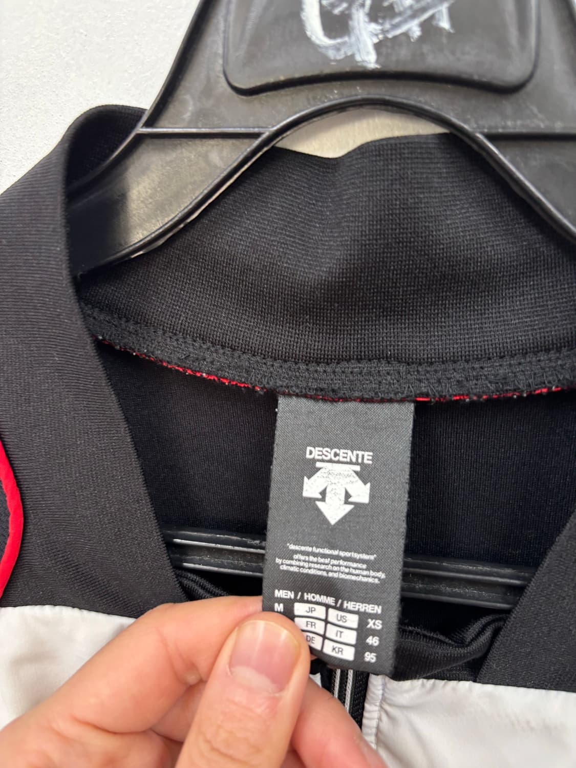 데상트xLG트윈스 웜업 상품이미지6