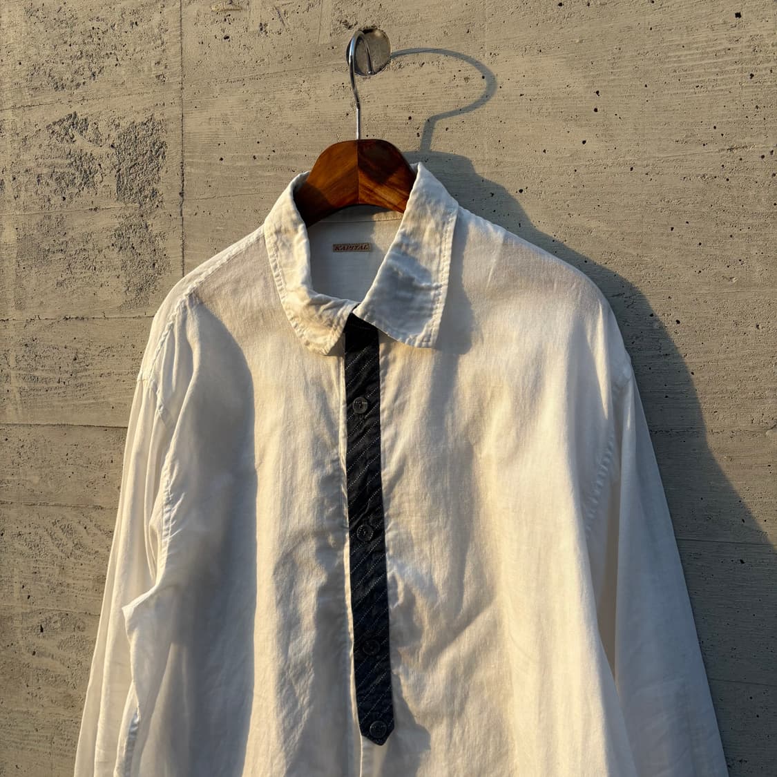 캐피탈 페이크 타이 셔츠 상품이미지3