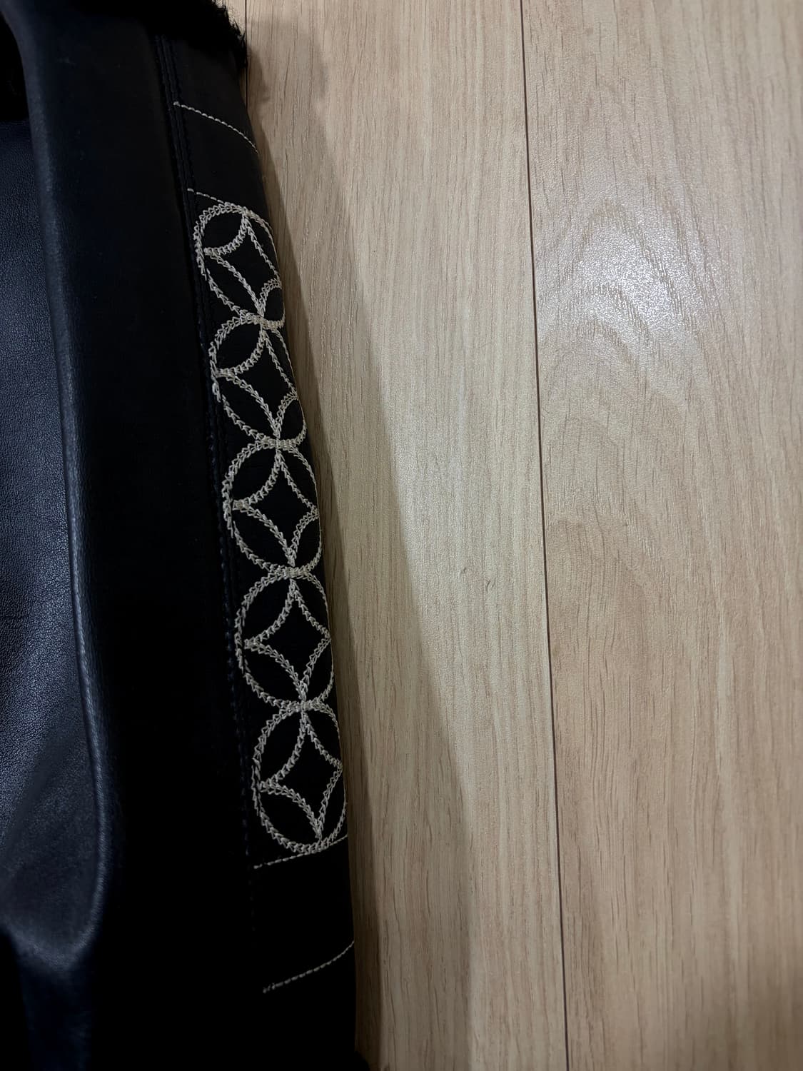 샤넬 빈티지 양털 트리밍 크로스백 상품이미지4