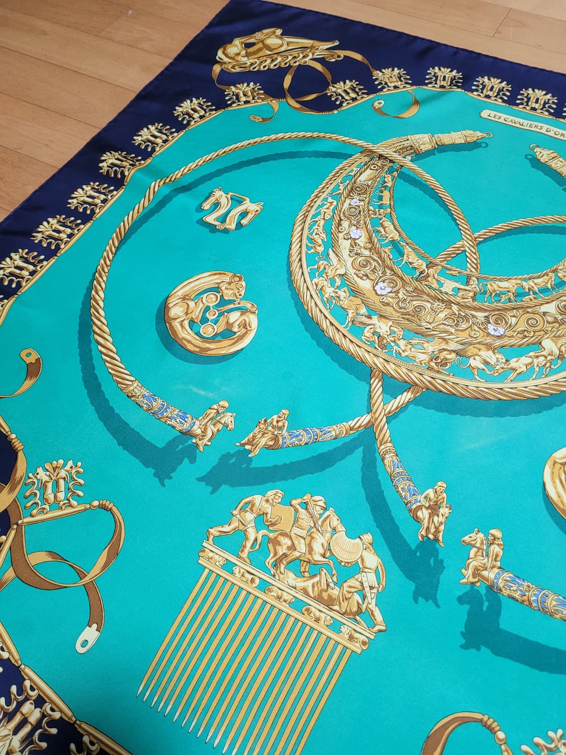 정품 에르메스 까레 실크 스카프 상품이미지5