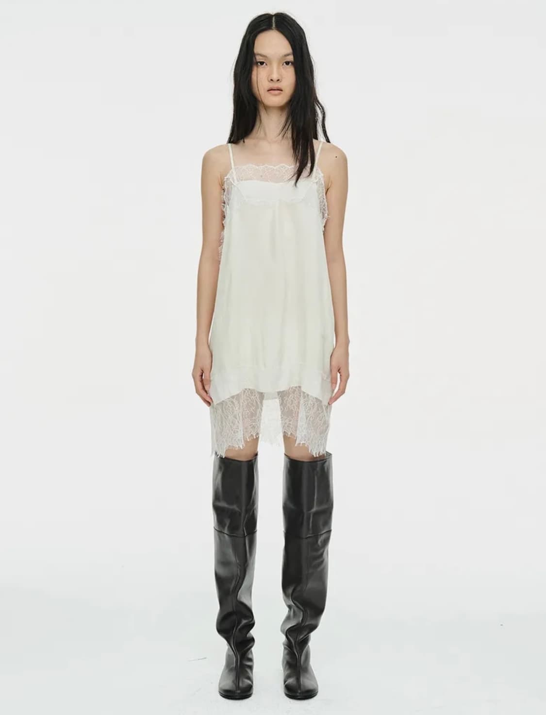 [새상품] 세릭 레이스 원피스 Lace Slip Dress 상품이미지1