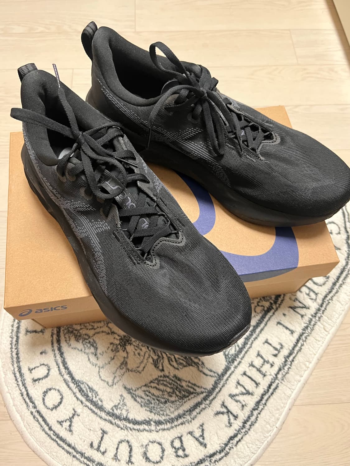 아식스 노바블라스트 5 285 2E 상품이미지1