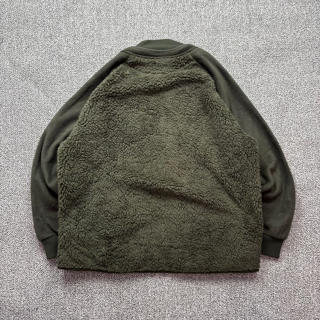 유니클로 x 화이트마운티니어링 플리스 집업 상품이미지3