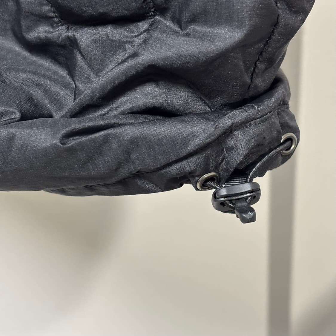 2) URU 우루 24FW 나일론 다운 베스트 상품이미지4