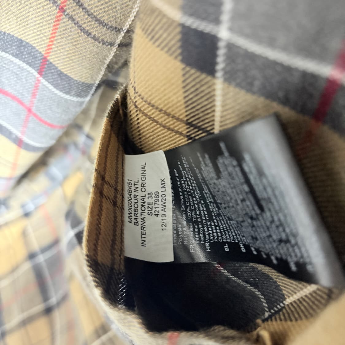 바버 인터네셔널 A7 왁스 자켓 블랙 38 상품이미지4