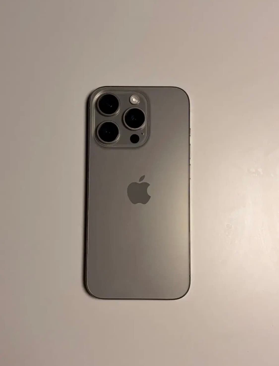 애플 아이폰 15프로 상품이미지1