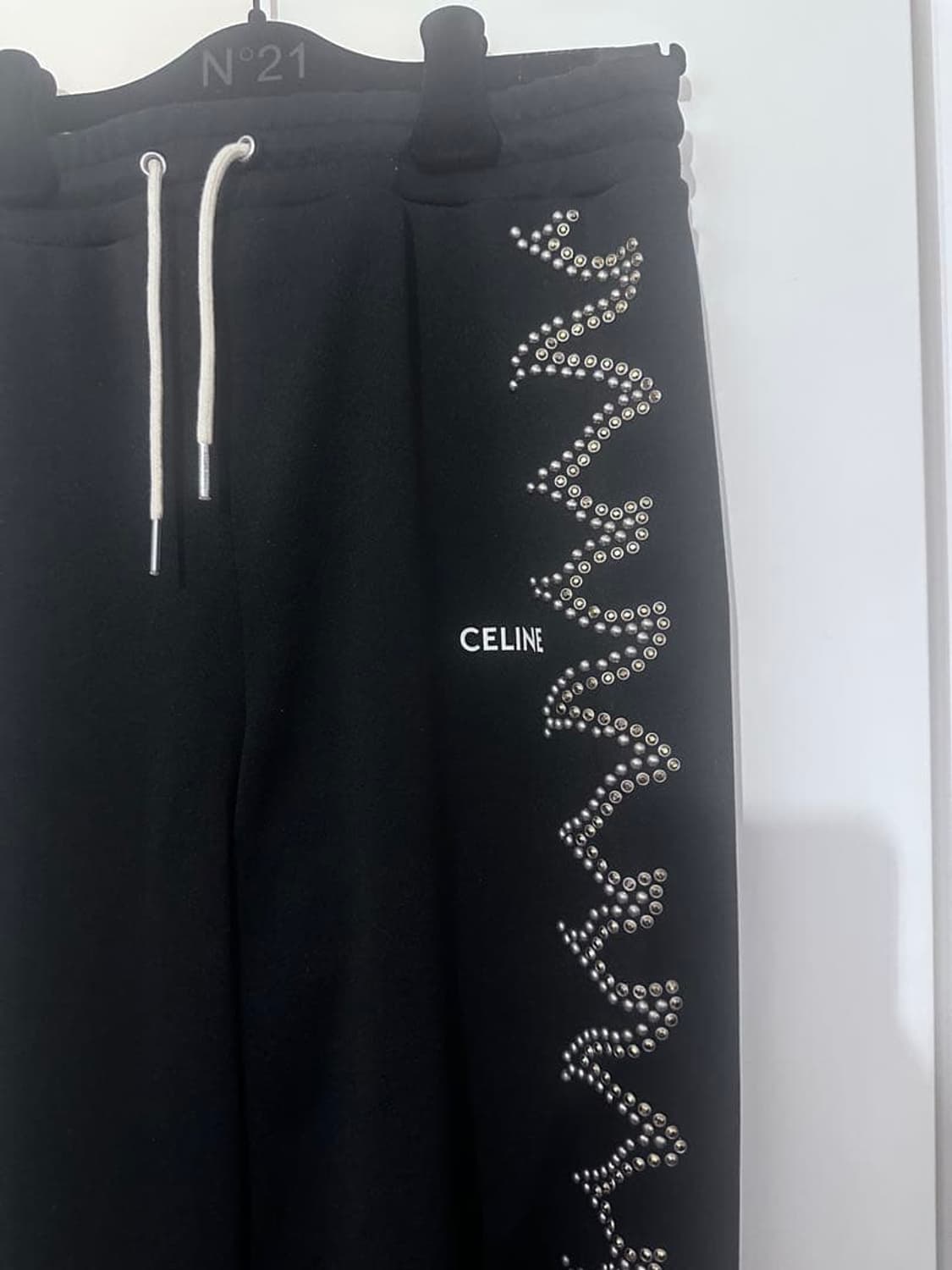 [박보검님 착용] 셀린느 22AW 플레임 스터드 트랙 팬츠 상품이미지3