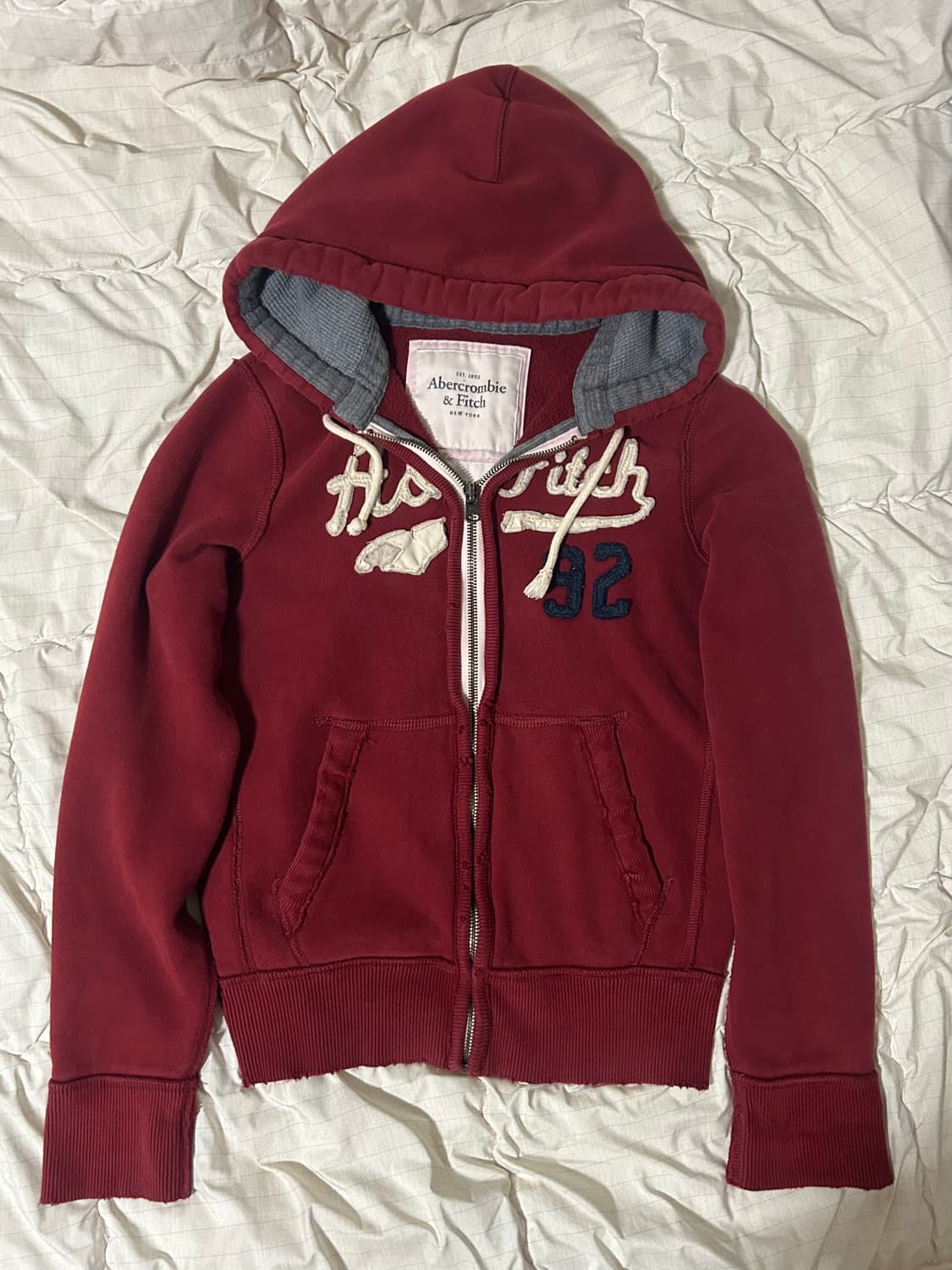 아베크롬비 버건디 데미지 디테일 후드집업 상품이미지2