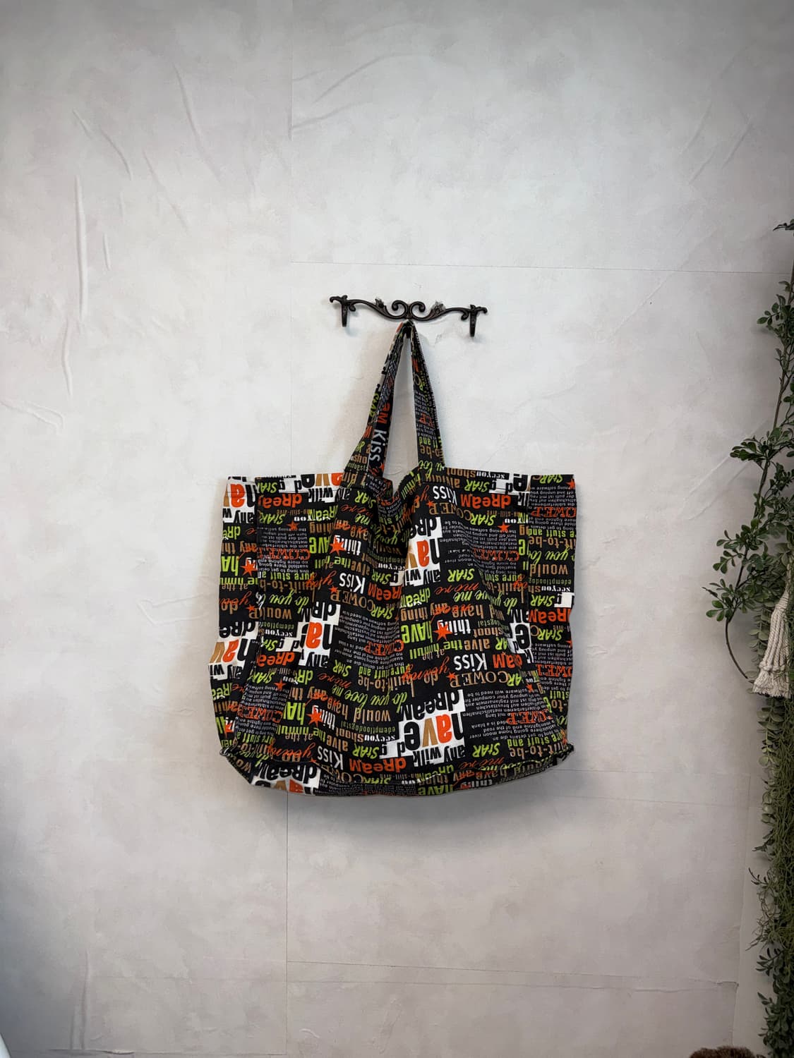 Kitsch neo lettering big tote bag 상품이미지1