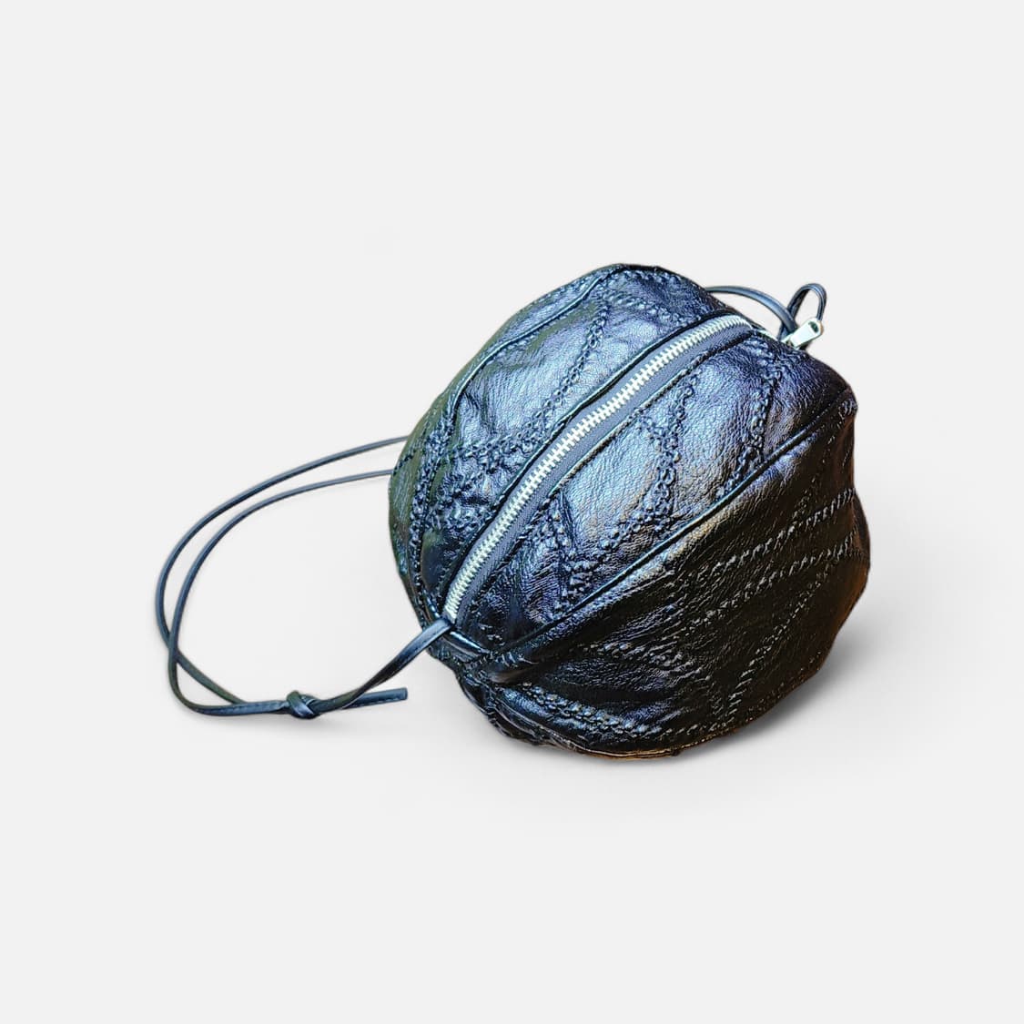 노스밋 볼백 nosmit rounded ballbag파사드패턴낫띵리튼가방 상품이미지6