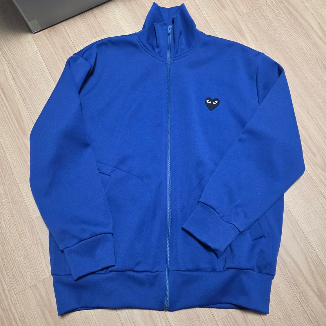 XL) 꼼데가르송 블랙 와펜 트랙 집업 상품이미지1