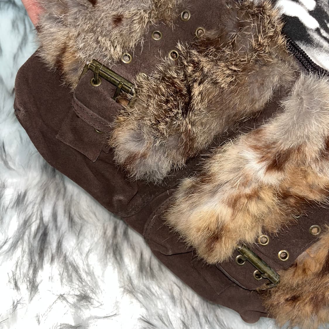 빈티지 리얼 래빗퍼 벨트 백 상품이미지3