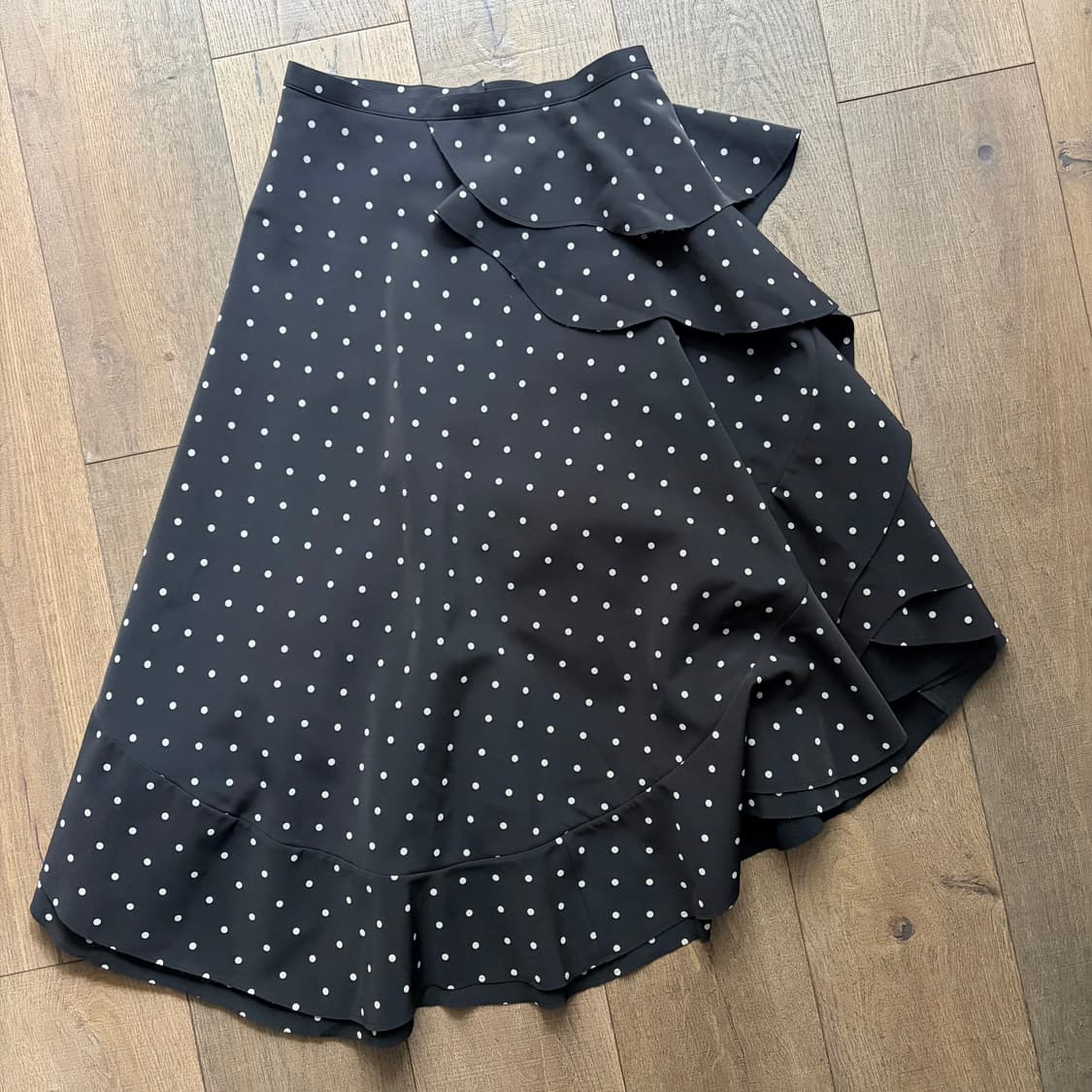 Dot Ruffle Transformed Skirt 상품이미지6