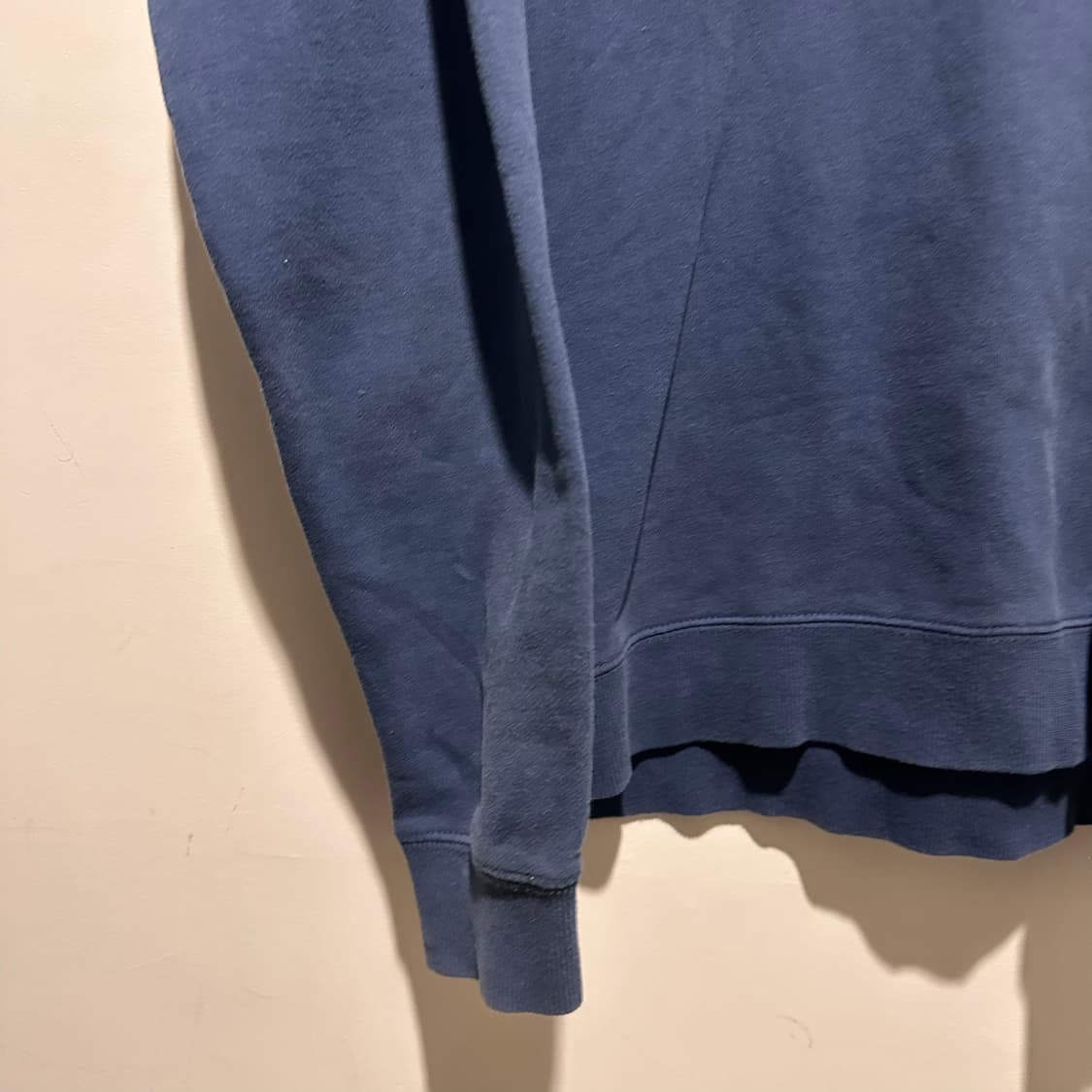 스투시 네이비 맨투맨 상품이미지3