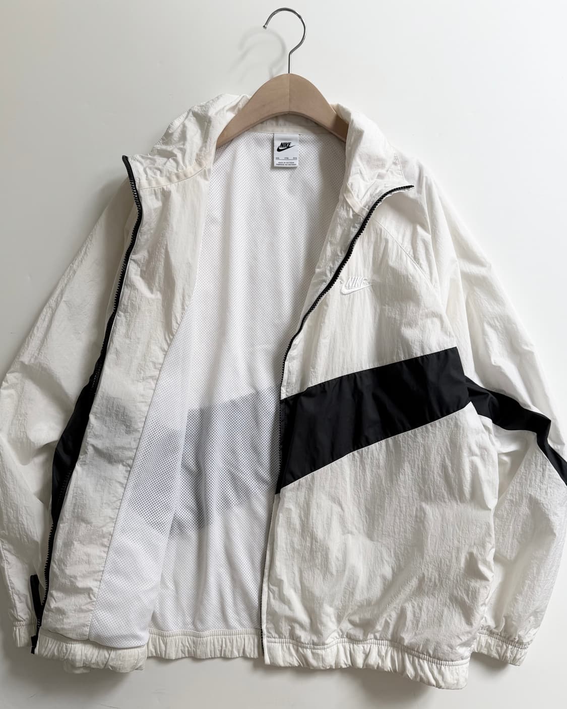 Nike 나이키 화이트컬러 빅스우시 바람막이 자켓 상품이미지2