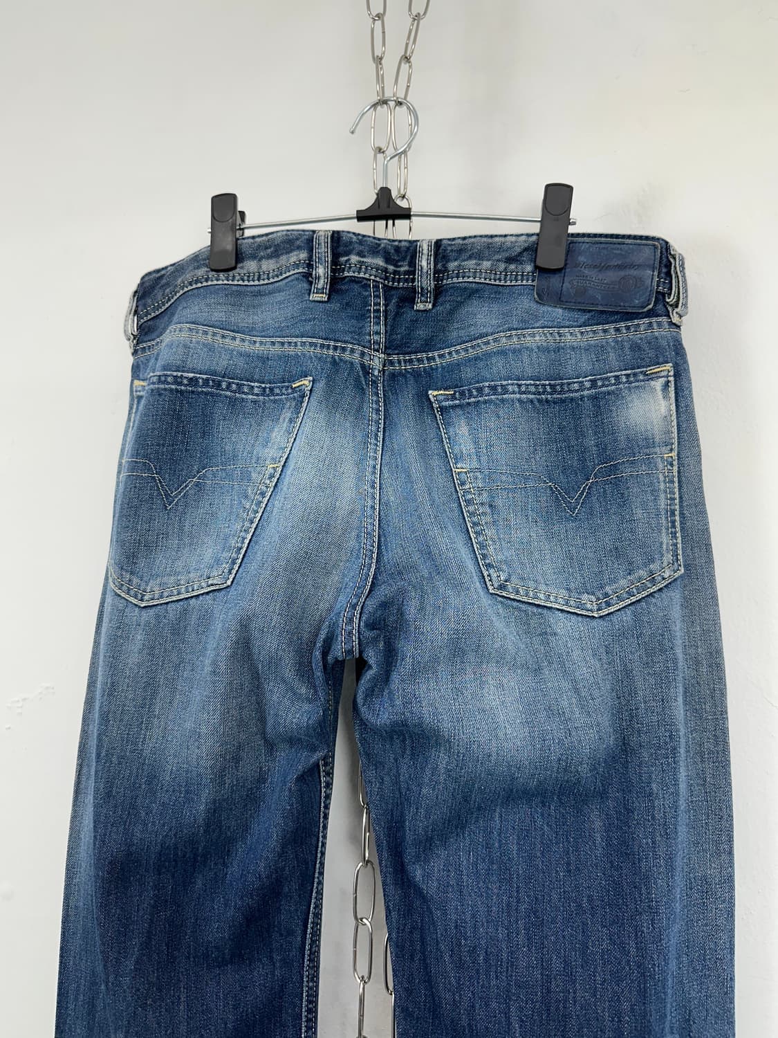 Diesel Industry Distressed Wash Straight 상품이미지8