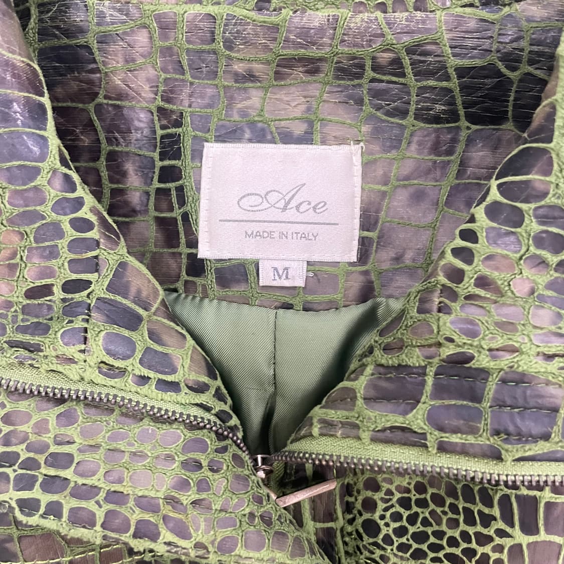 ACE 이탈리 악어 무늬 여성 가죽자켓 상품이미지2